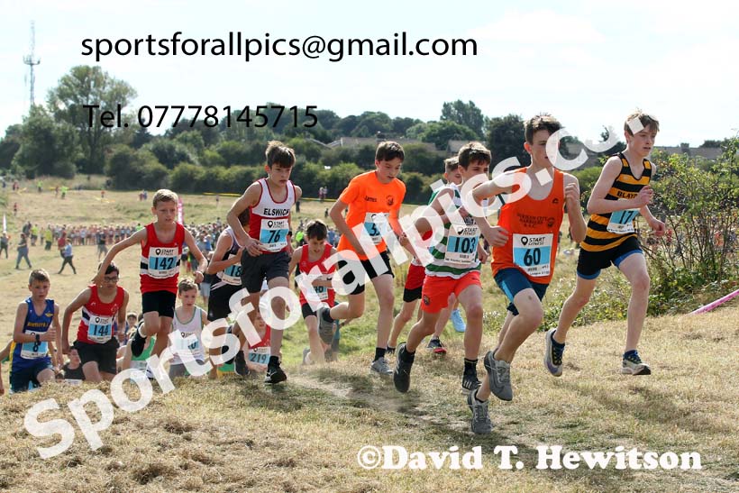 Boys under-13s 2021 North Eastern League, Wrekenton, Low Fell, Gateshead. Photo: David T. Hewitson/Sports for All Pics